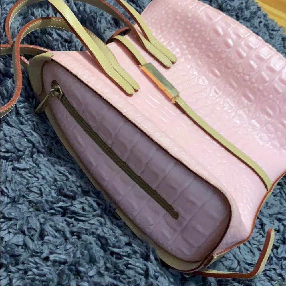 Crocodile Pink Backpack - Picture 3 of 3